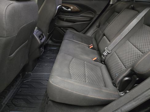 Used 2019 GMC Terrain SLE w/ LPO, Floor Liner Package FWD image 8