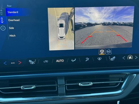 New 2026 Chevrolet Equinox EV LT image 19