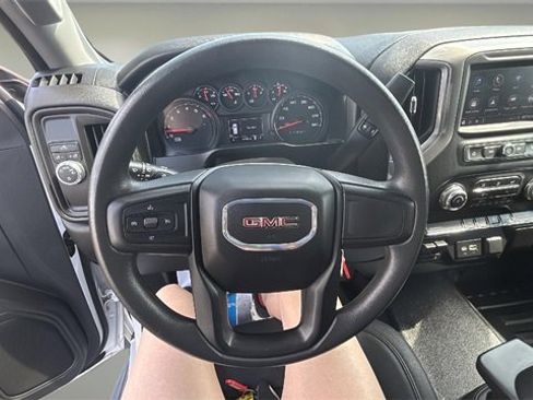 Used 2021 GMC Sierra 2500 2WD Crew Cab w/ Convenience Package image 8