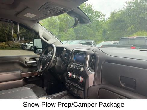 Used 2023 GMC Sierra 2500 Denali w/ Denali Ultimate Package AWD/4WD image 16