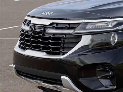 New 2026 Kia Seltos S image 12