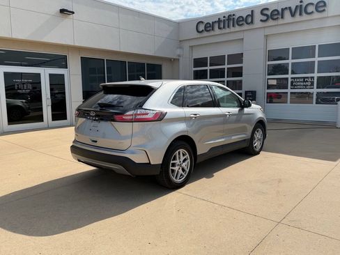 Used 2022 Ford Edge SEL AWD/4WD image 4
