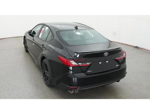 New 2026 Toyota Camry SE image 6