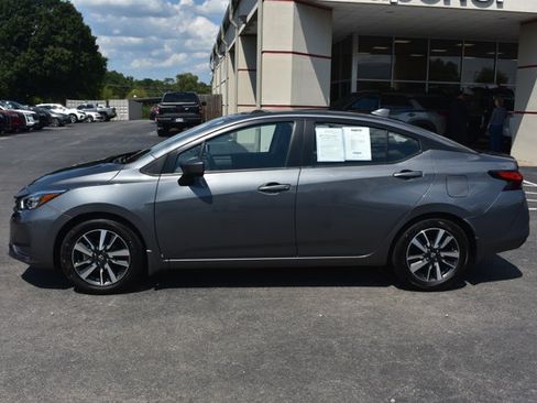 Used 2025 Nissan Versa SV w/ Trunk Package FWD image 9
