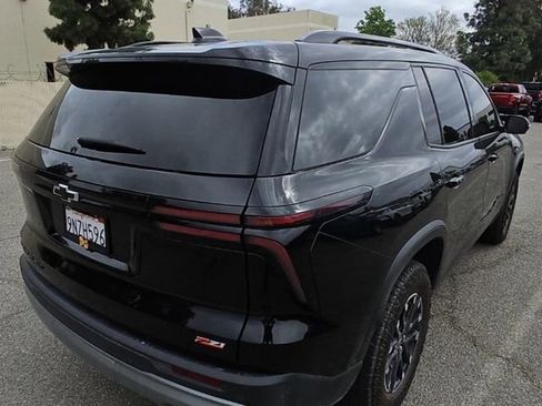 Used 2024 Chevrolet Traverse Z71 w/ LPO, Roadside Safety Package AWD/4WD image 4