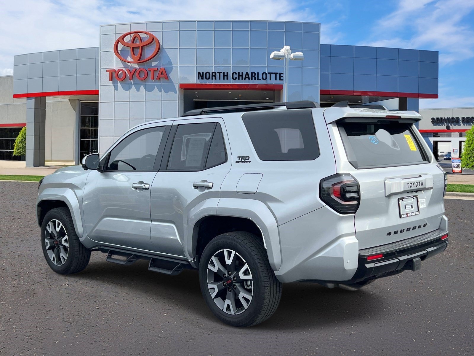 Used 2025 Toyota 4Runner TRD Sport Premium AWD/4WD image 4