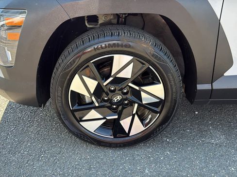 Used 2024 Hyundai Kona SEL AWD/4WD image 10