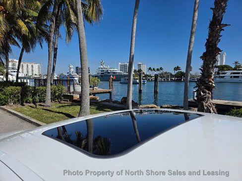 Used 2015 Porsche Panamera S image 75