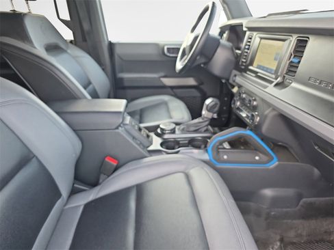 Used 2023 Ford Bronco Black Diamond image 25