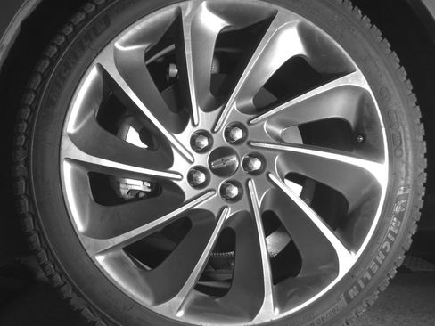 Used 2020 Lincoln Nautilus Reserve w/ Equipment Group 201A FWD image 9