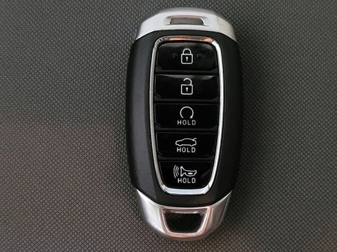 Used 2023 Hyundai Elantra SEL FWD image 32