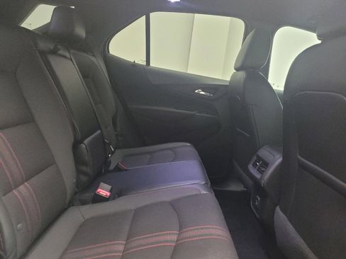 Used 2022 Chevrolet Equinox RS image 19