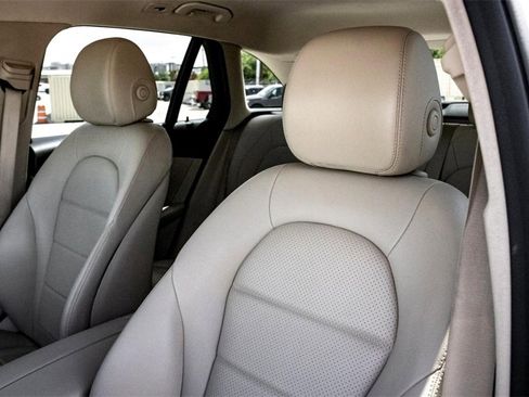 Used 2022 Mercedes-Benz GLC 300 GLC 300 image 13