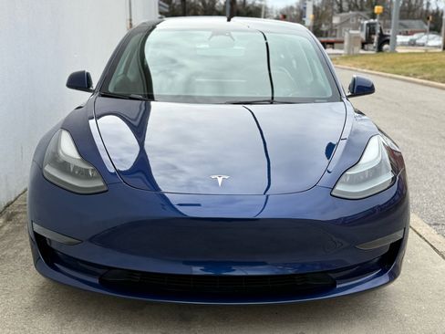 Used 2023 Tesla Model 3 Standard Range image 12