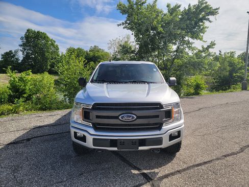 Used 2019 Ford F150 XLT w/ Equipment Group 302A Luxury AWD/4WD image 2