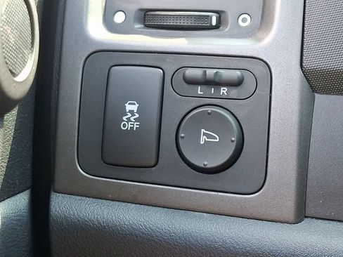 Used 2010 Honda CR-V LX image 21