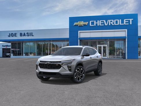 New 2026 Chevrolet Trax RS FWD image 8
