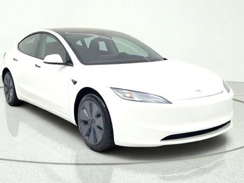 Used 2025 Tesla Model 3 Long Range RWD image 1