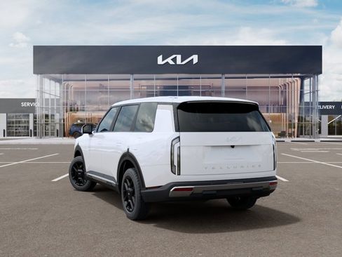 Used 2027 Kia Telluride LX FWD image 4