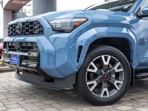 Used 2025 Toyota 4Runner TRD Sport Premium AWD/4WD image 3