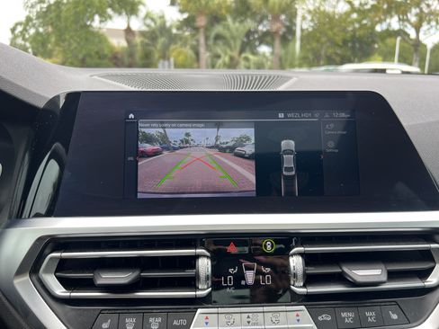 Used 2021 BMW 330i Sedan w/ Driving Assistance Package RWD image 25