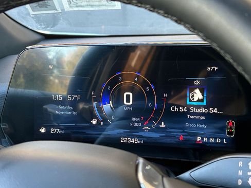 Used 2025 Chevrolet Equinox LT image 36