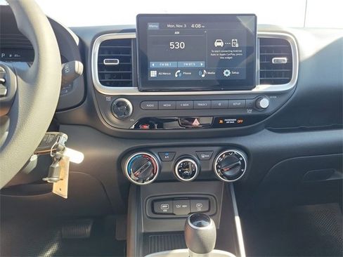 New 2026 Hyundai Venue SE image 11