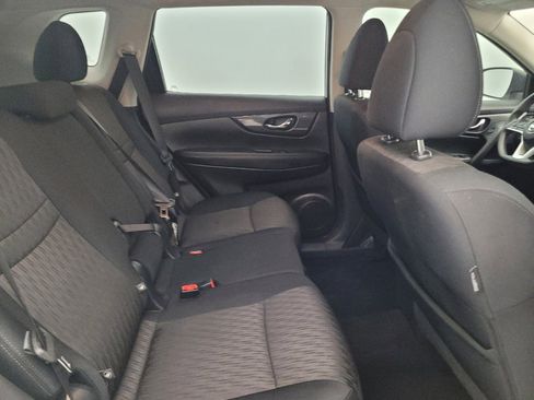 Used 2017 Nissan Rogue S FWD image 19