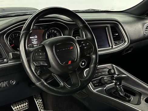 Used 2017 Dodge Challenger R/T Scat Pack image 10