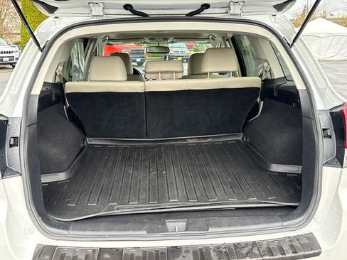 Used 2014 Subaru Outback 3.6R Limited AWD/4WD image 8