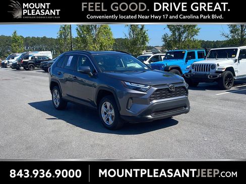 Used 2025 Toyota RAV4 XLE FWD image 1