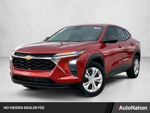 Used 2024 Chevrolet Trax LS FWD image 1