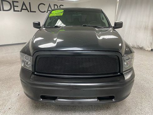Used 2009 Dodge Ram 1500 Truck SLT image 2