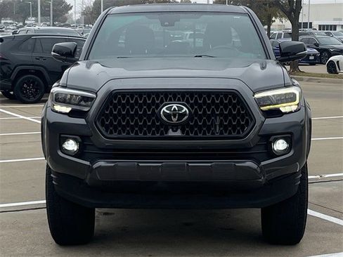 Used 2023 Toyota Tacoma Limited image 8