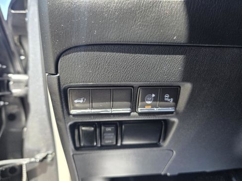 Used 2017 INFINITI QX80 4WD image 15