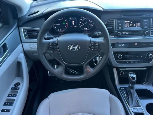 Used 2017 Hyundai Sonata SE image 14