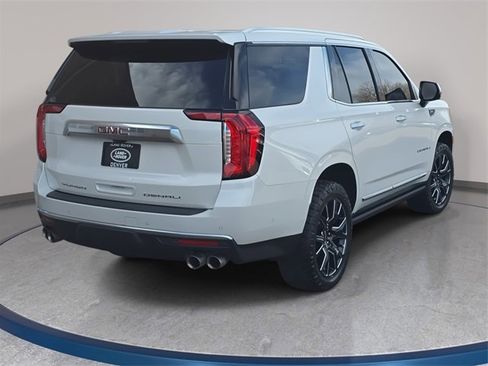 Used 2024 GMC Yukon Denali w/ Advanced Technology Package image 6