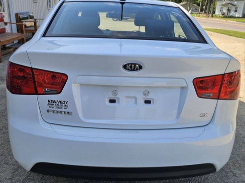 Used 2012 Kia Forte EX FWD image 2