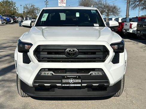 New 2026 Toyota Tacoma SR5 image 2