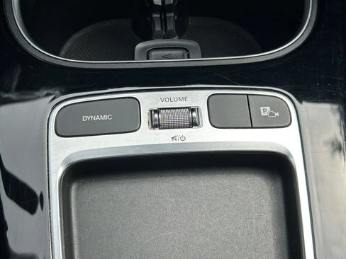 Used 2025 Mercedes-Benz CLA 250 4MATIC image 29