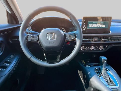 Used 2023 Honda HR-V EX-L image 6