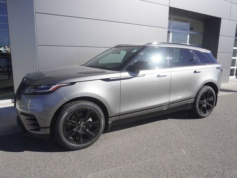 Used 2019 Land Rover Range Rover Velar R-Dynamic SE image 3
