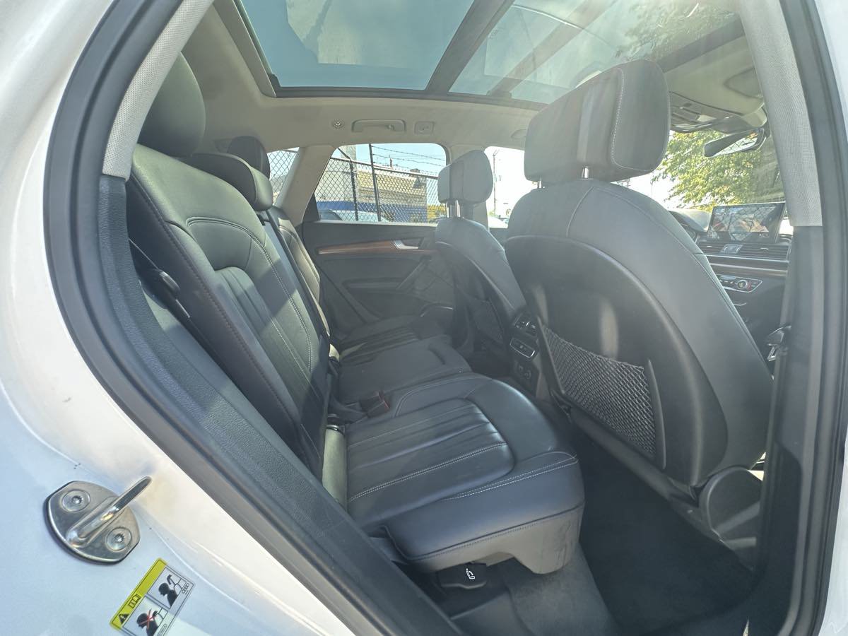 Used 2021 Audi Q5 2.0T Premium Plus AWD/4WD image 34