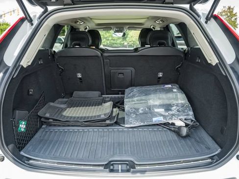 Certified 2023 Volvo XC60 T8 Plus w/ Climate Package AWD/4WD image 10