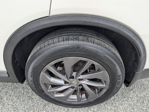 Used 2015 Nissan Rogue SL FWD image 10