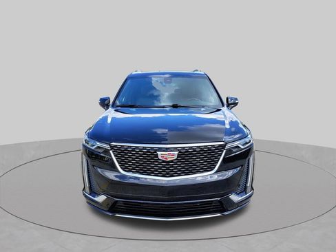 Used 2024 Cadillac XT6 Premium Luxury w/ LPO, Floor Liner Package AWD/4WD image 4