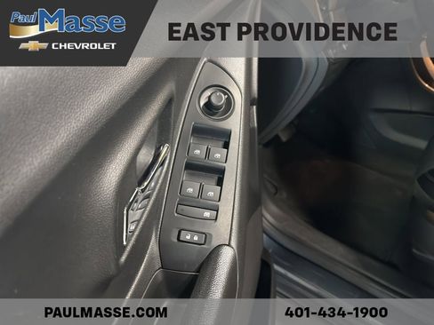Used 2021 Chevrolet Trax LT w/ Driver Confidence Package image 9