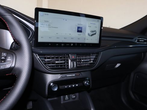 New 2025 Ford Escape ST-Line w/ Equipment Group 301A image 26