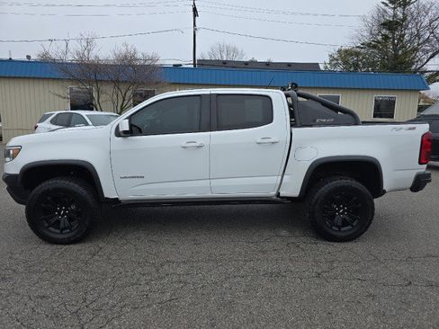 Used 2018 Chevrolet Colorado ZR2 w/ ZR2 Dusk Special Edition image 7