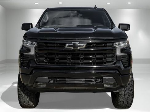Used 2024 Chevrolet Silverado 1500 RST AWD/4WD image 4